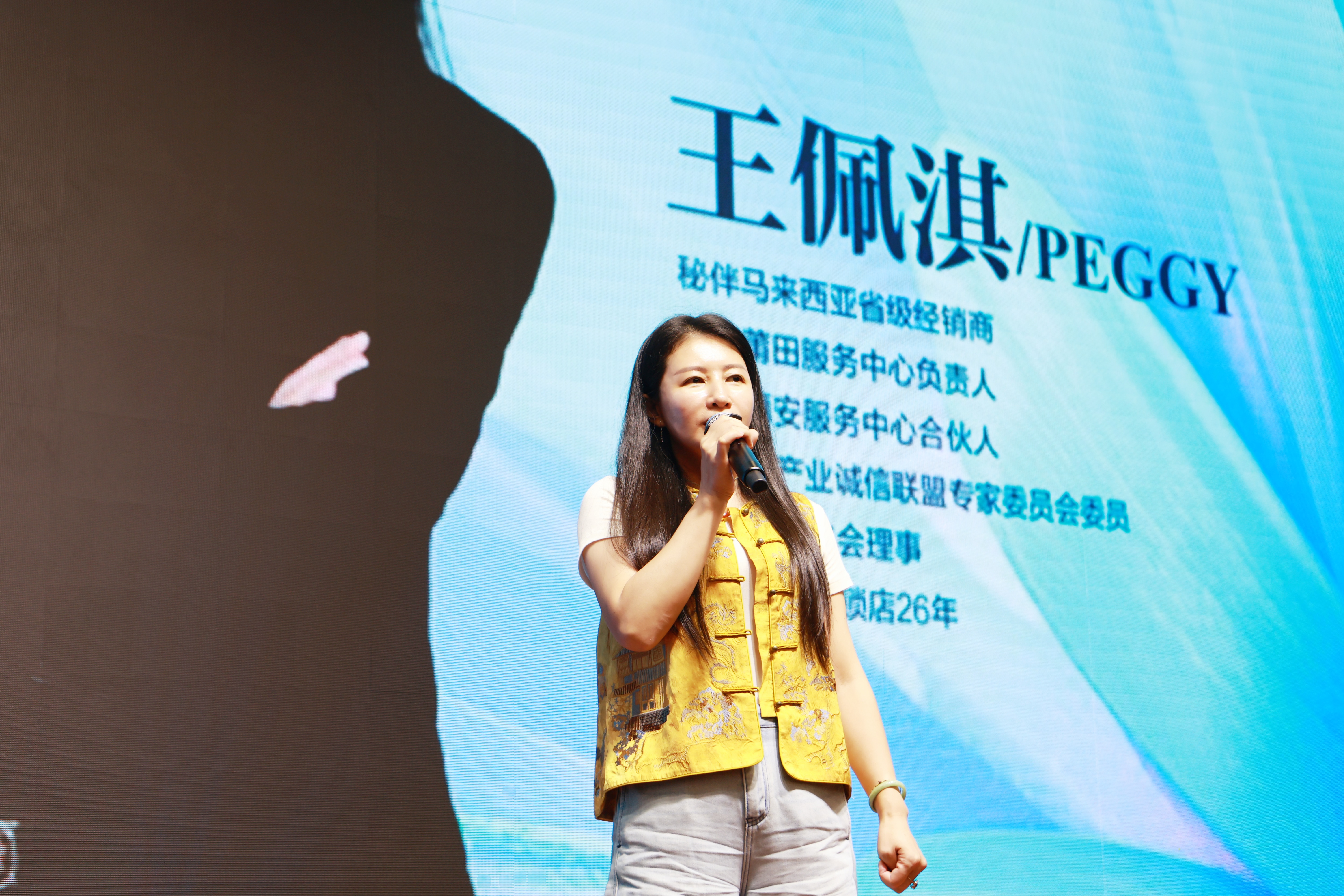 2F0A7670_副本.jpg